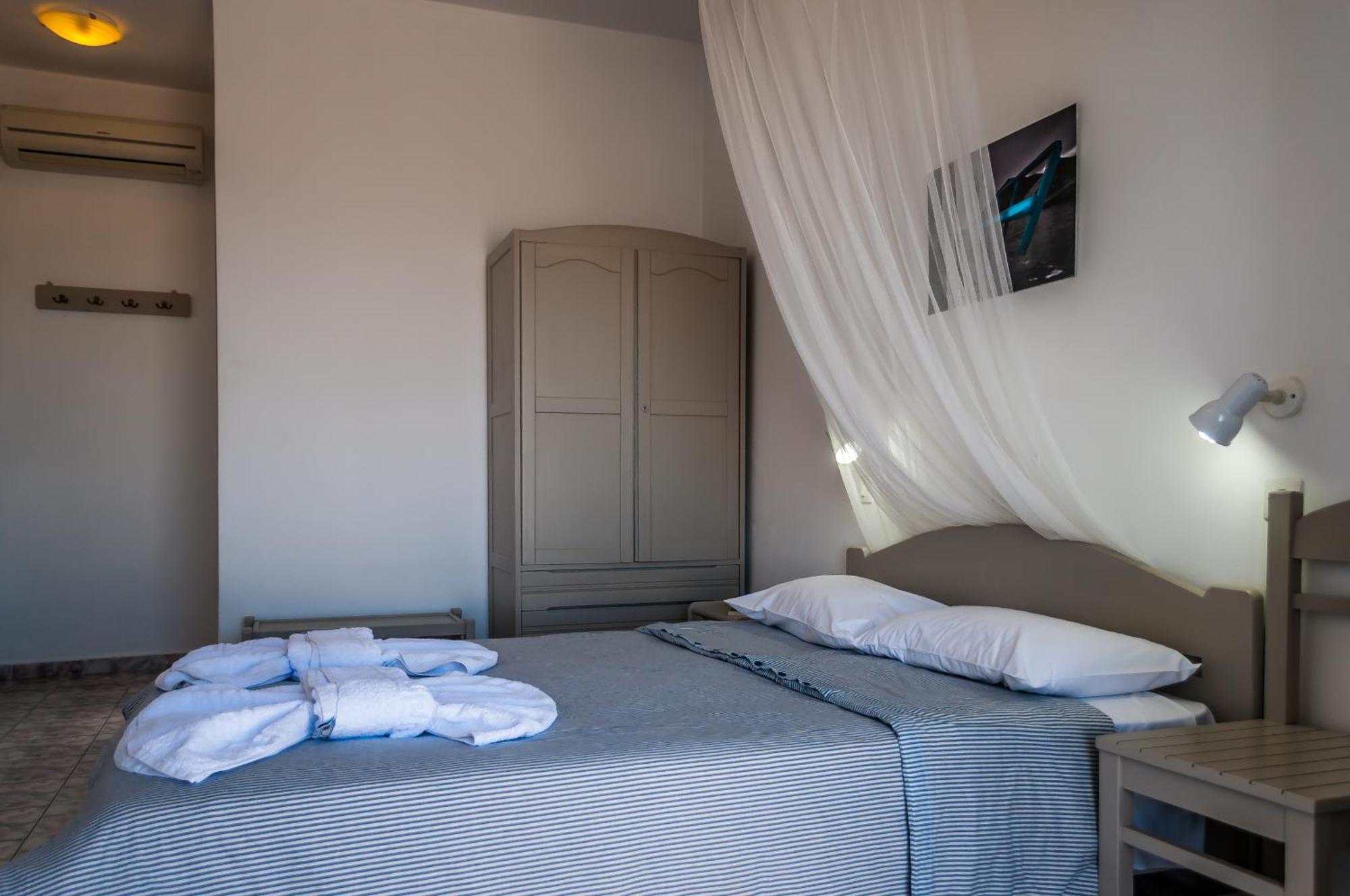 Agnanti View Hotel Pachaina 外观 照片
