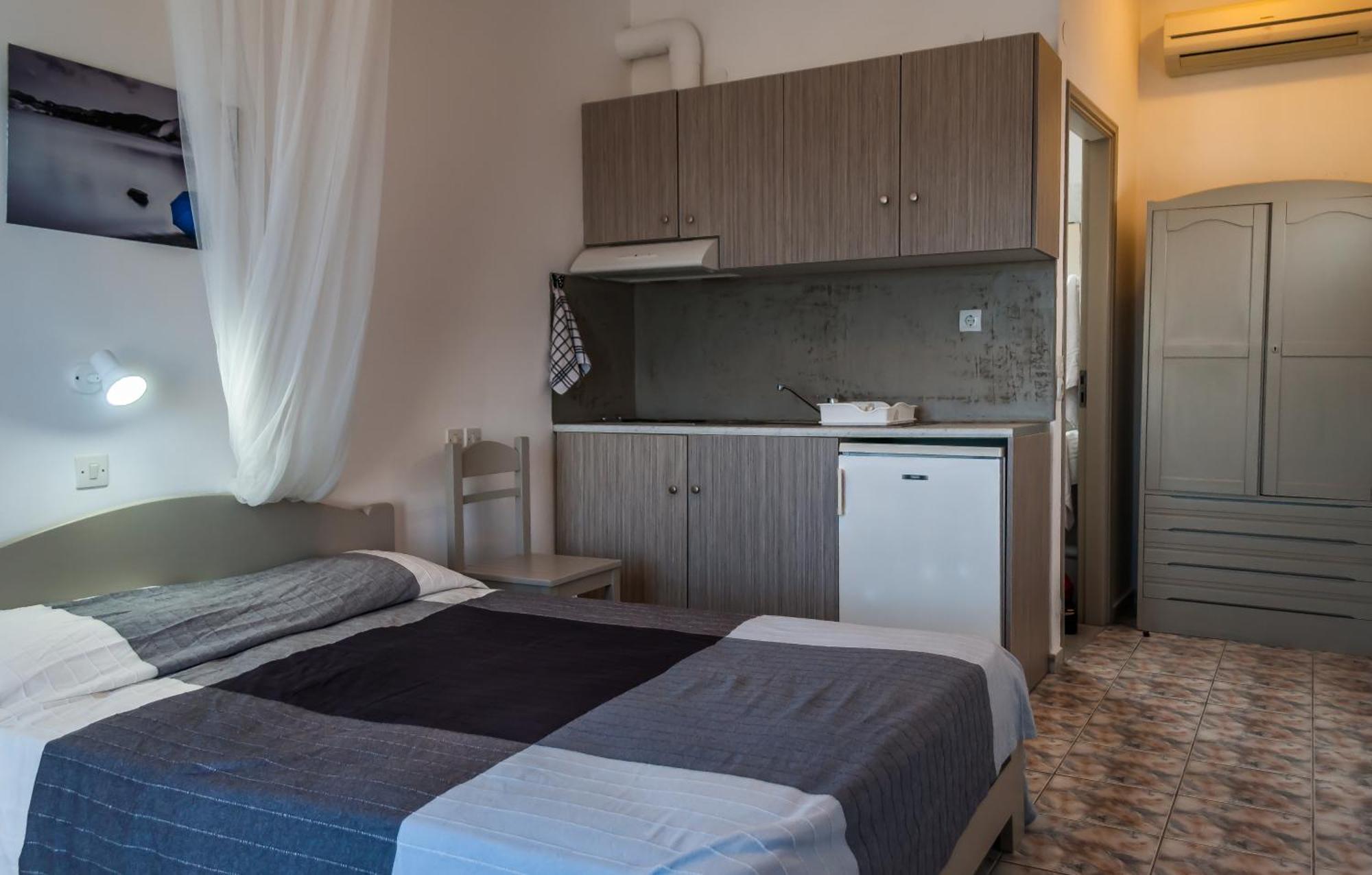 Agnanti View Hotel Pachaina 外观 照片